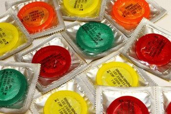История презервативов в подробностях