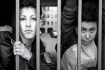 Подростки, смотрящие фильмы «18+», раньше начинают пить